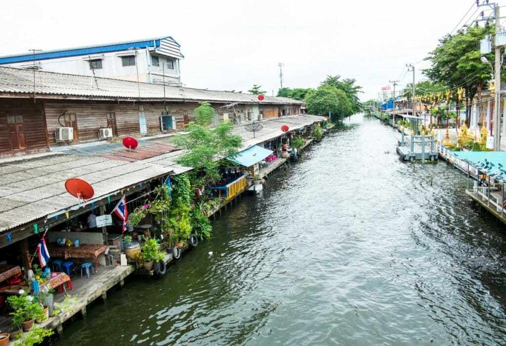 Amphawa Floating Market Bangkok Tour