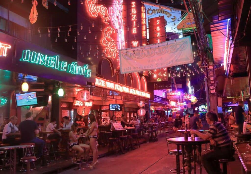 Soi Cowboy Bangkok: Das Rotlichtviertel Der Stadt