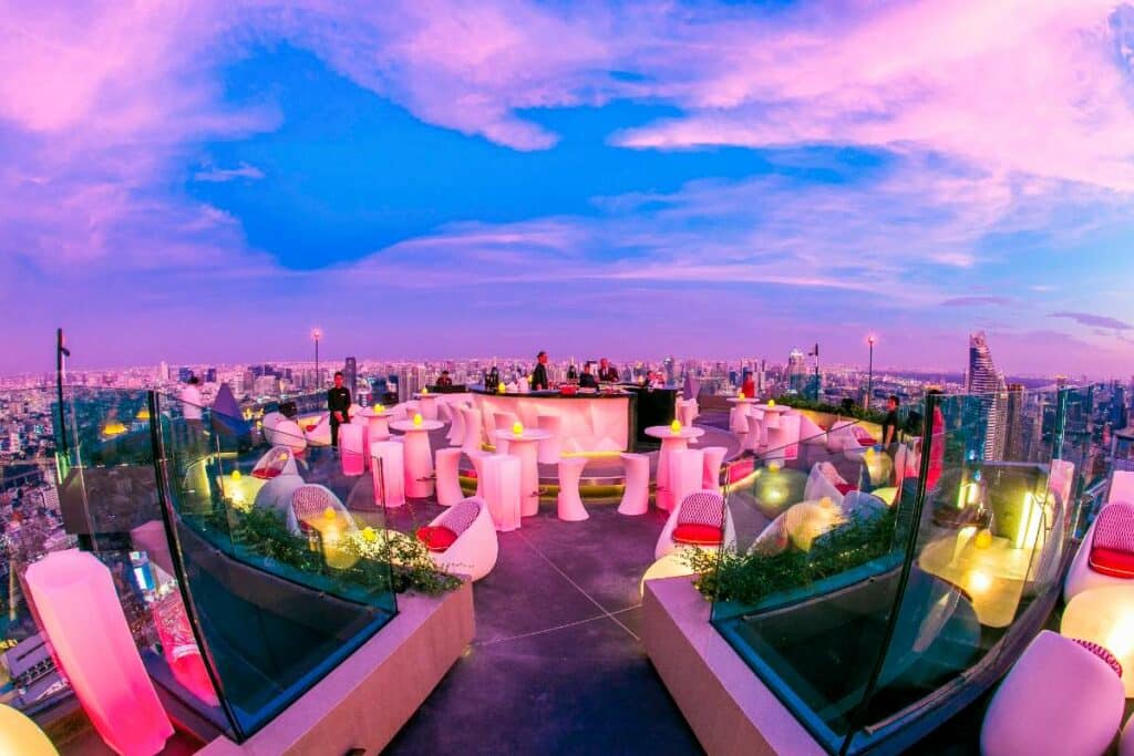 Cru Champagne Rooftop Bar - Centara Grand At Centralworld