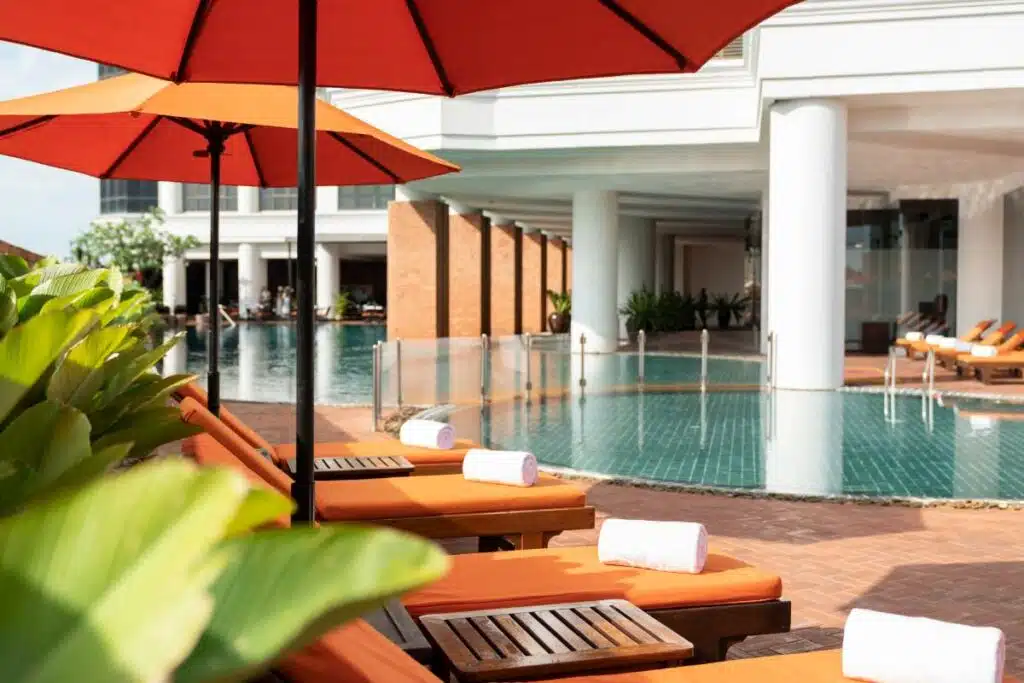 Lebua At State Tower Bangkok - Pool