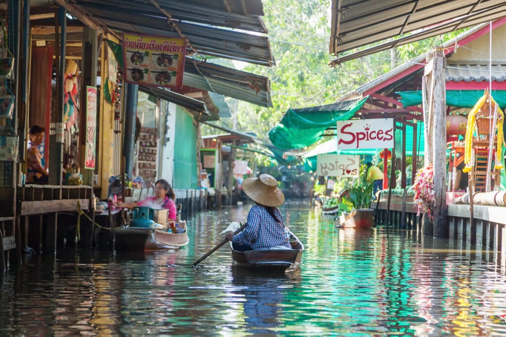 Damnoen Saduak Floating Market Bangkok