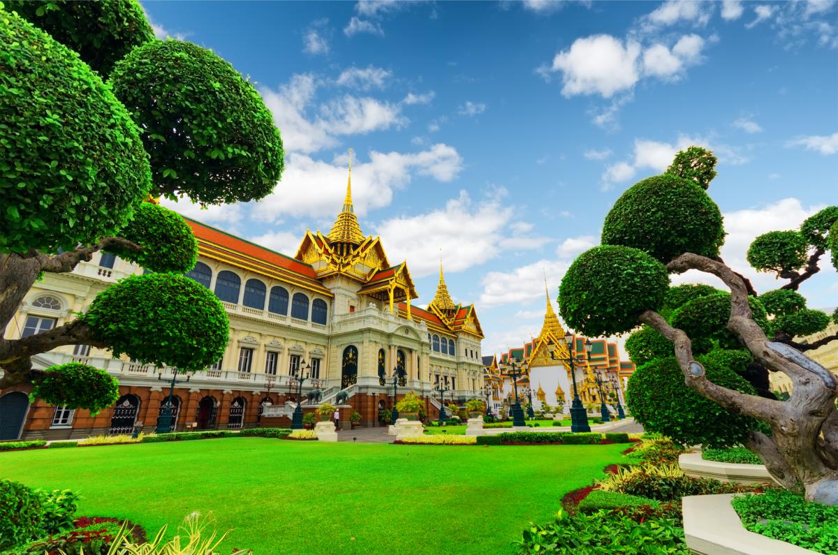 5 Best Ways To Get From Kanchanaburi To Bangkok, Thailand