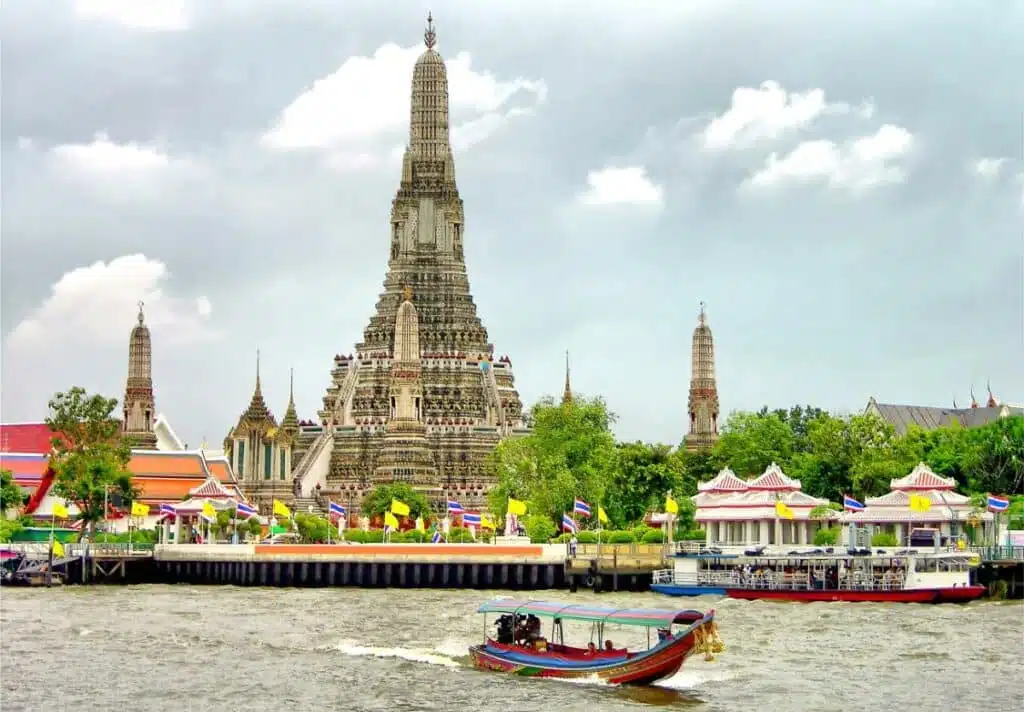 Pattaya To Bangkok Thailand1