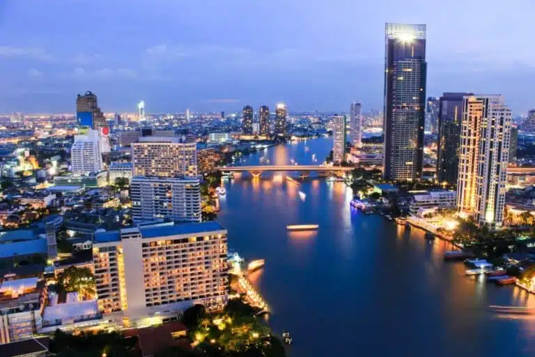 4 Best Ways To Get From Pattaya To Bangkok, Thailand