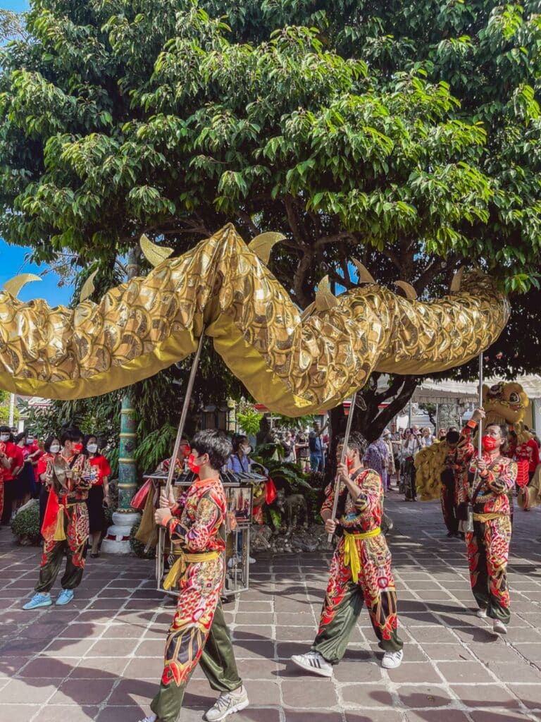 Chinese New Year In Bangkok - Drachen Parade Im Tempel Wat Pho