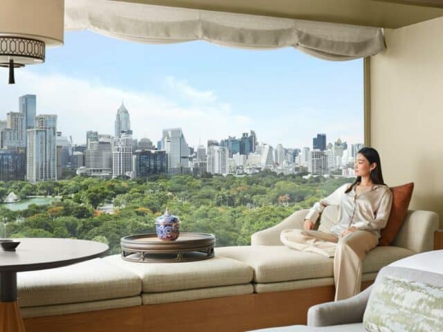 Dusit Thani Bangkok Guestroom Deluxe Window Lifestyle