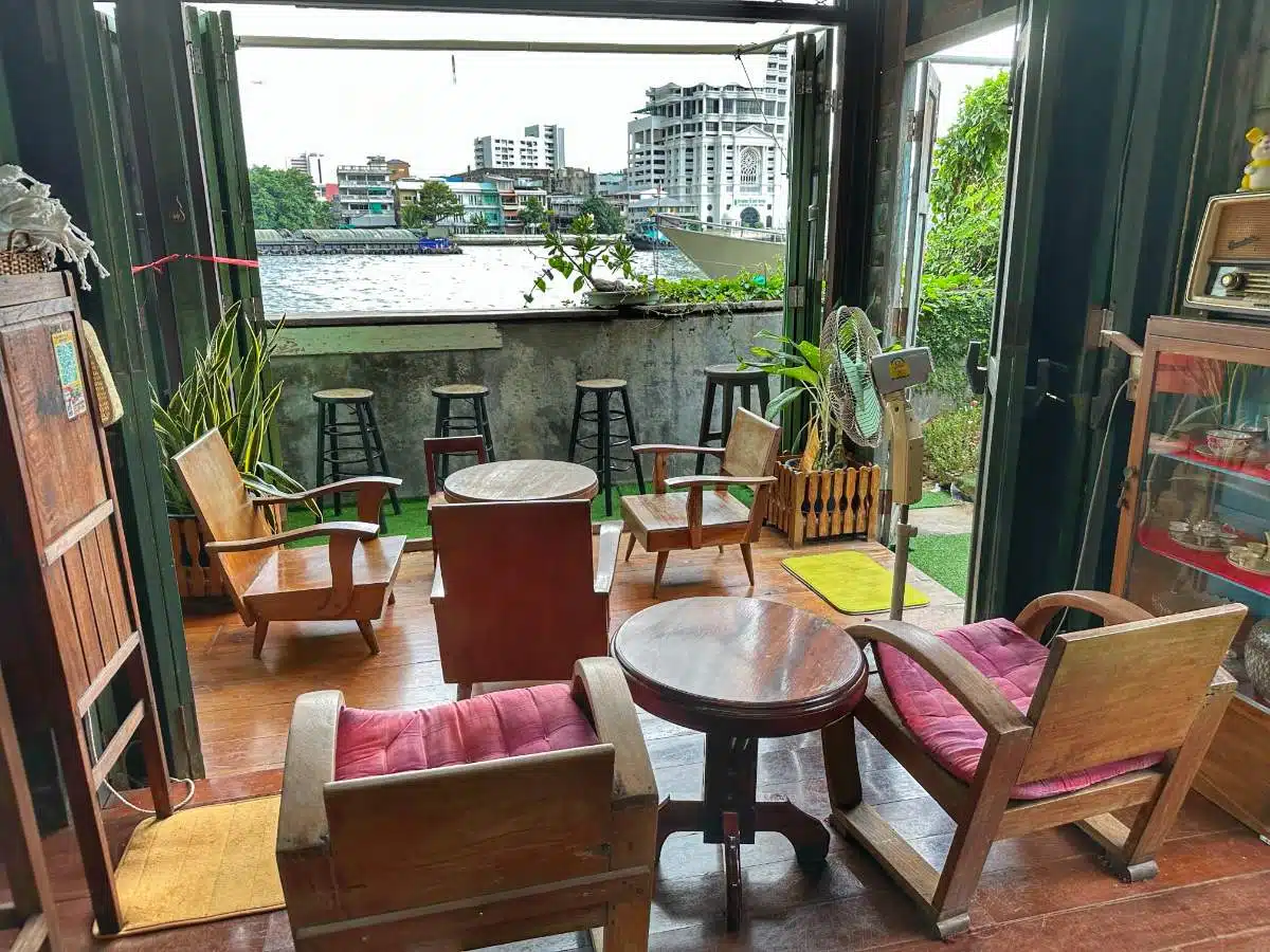 Mein-Großeltern-Haus-Cafe-Bangkok