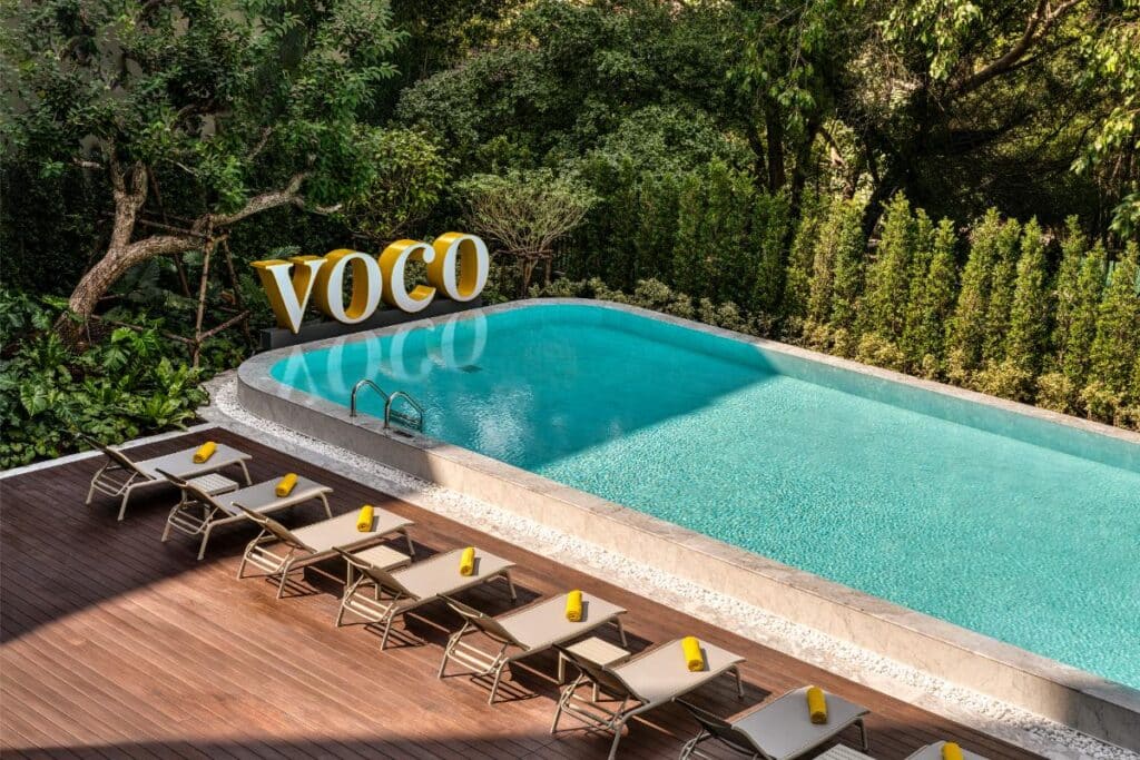 Voco Bangkok Surawong Swimming Pool